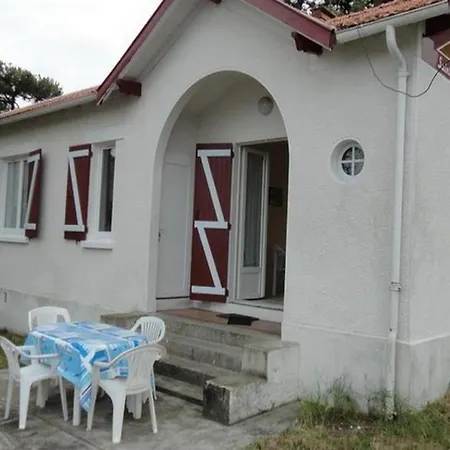빌라 Les Bains 2 *